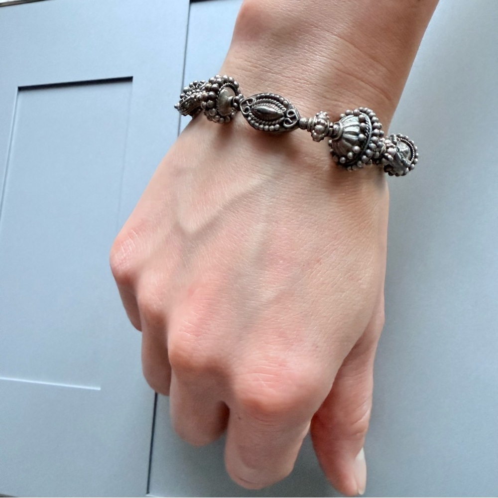 Vintage Ornate Filigree Beaded Sterling Silver Bali Bracelet - Picture 6 of 7